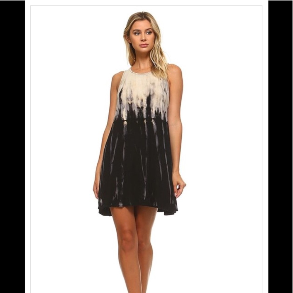 Comfortable tank dress. Great beach coverup